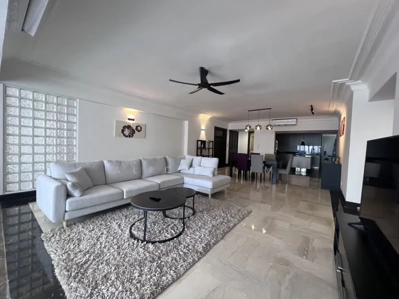 Living features: 3-seater fabric sofa in light grey, round coffee table with black metal frame, area rug with shaggy texture, wall-mounted TV, black TV console, ceiling fan with 5 blades, recessed downlights, glass block wall, marble flooring, decorative wall art, open layout to kitchen and dining area; style: modern.