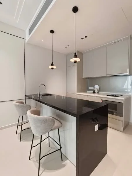 Kitchen features: black granite countertop, white cabinetry, stainless-steel sink, chrome pull-down faucet, built-in oven, induction hob, recessed downlights, 2 pendant lights, bar seating with 2 stools, white tiled backsplash, integrated refrigerator, open shelving; style: modern.