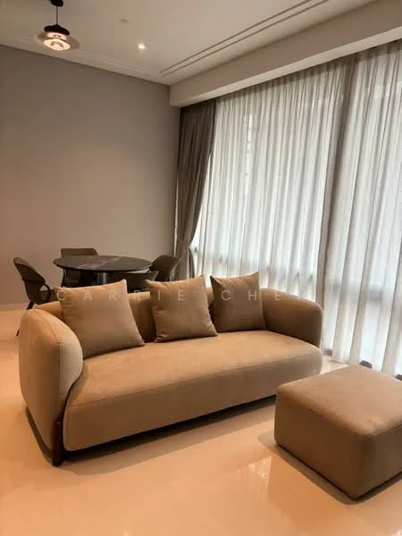 Living features: beige fabric sofa, 3-seater sofa, square ottoman, round dining table, 4 dining chairs, floor-to-ceiling windows, sheer curtains, cream painted walls, recessed downlights, polished tile flooring; style: modern.