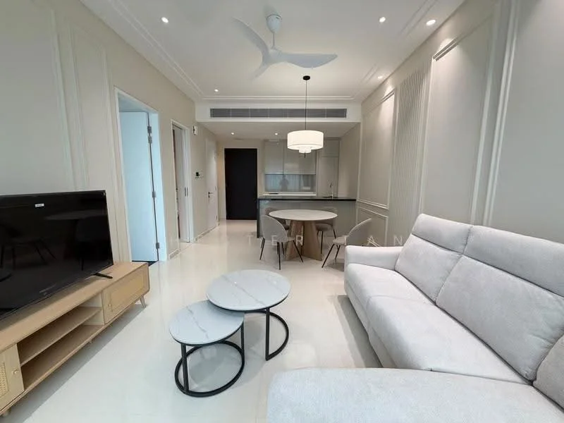 Living features: 3-seater fabric sofa in light grey, 2 coffee tables with marble tops, wall-mounted TV, ceiling fan with integrated light, recessed downlights, white painted walls, cream tiled flooring, open layout to kitchen, decorative wall paneling; style: modern. Kitchen features: kitchen island with seating, black cabinetry, stainless-steel appliances, recessed lighting, open-plan layout; style: modern.