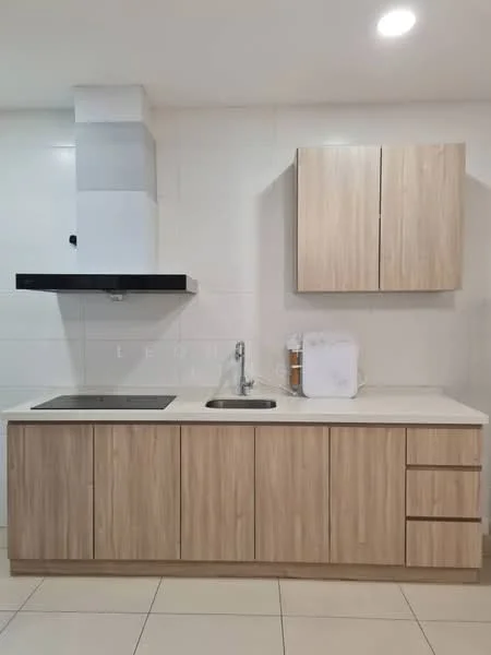 Kitchen features: laminate cabinetry in light wood finish, white countertop, single-bowl stainless-steel sink, chrome pull-down faucet, built-in stove with two burners, extraction hood, white tiled backsplash, ceramic tile flooring, recessed downlights; style: modern.