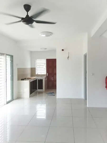 Rentak Perdana @ LBS Alam Perdana, Kuala Selangor — view 2 of 5 — for Rent