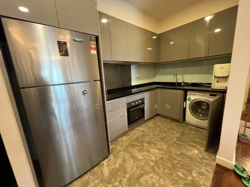 Kitchen features: stainless-steel fridge, built-in oven, ceramic cooktop, stainless-steel range hood, single-bowl stainless-steel sink, chrome pull-down faucet, black granite countertop, grey high-gloss cabinetry, washing machine, marble-patterned vinyl flooring, recessed downlights; style: modern.