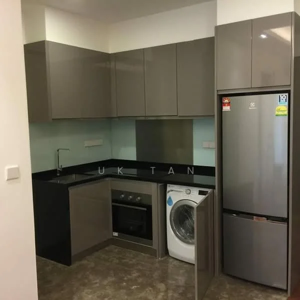 Kitchen features: grey flat-panel cabinets, black granite countertop, stainless-steel sink, chrome pull-down faucet, built-in oven, 4-burner gas hob, stainless-steel fridge, front-load washing machine, glass backsplash, marble tile flooring, recessed downlights; style: modern.