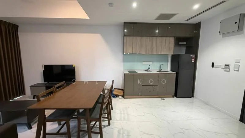Living features: white painted walls, marble tile flooring, recessed downlights, 5-blade ceiling fan, dining table with 6 chairs, TV console, wall-mounted TV, kitchenette with grey cabinetry, stainless-steel fridge, built-in oven, sink, countertop, sliding glass door, curtains; style: modern.