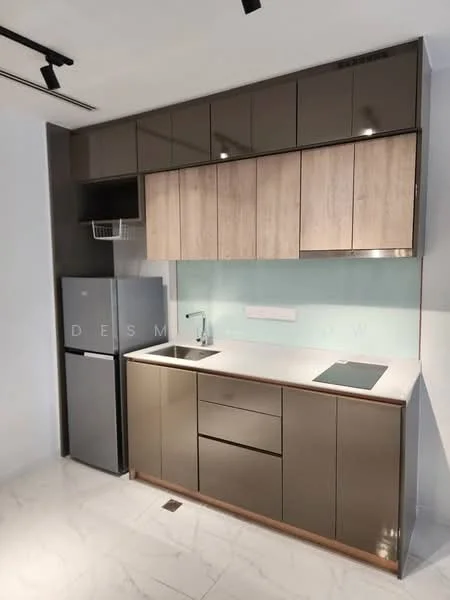 Kitchen features: stainless-steel fridge, single-bowl stainless-steel sink, chrome pull-down faucet, quartz countertop, glass backsplash, wood cabinetry with flat-panel design, built-in oven, 4-burner induction hob, recessed downlights, marble tile flooring; style: modern.