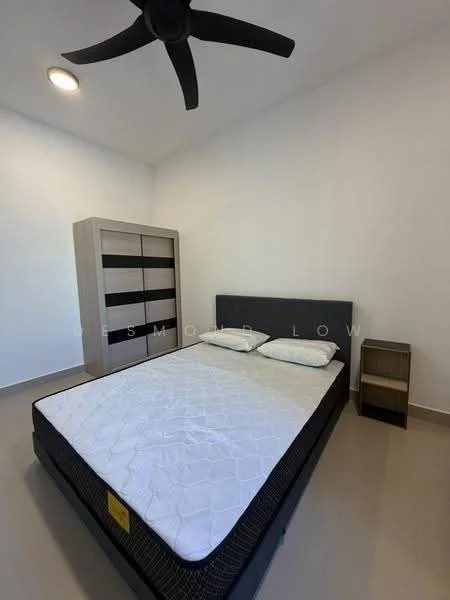 Bedroom features: queen-size bed, upholstered headboard, 2 pillows, nightstand, built-in wardrobe with sliding doors, ceiling fan, recessed ceiling light, light-colored walls, laminate flooring; style: modern.