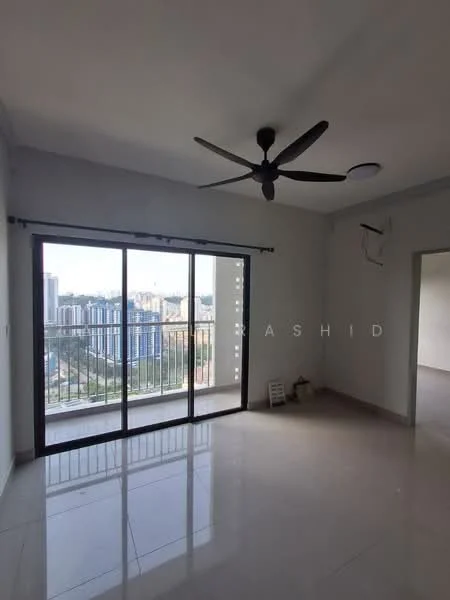 Residensi Alamanda, Kampung Pantai, Pantai