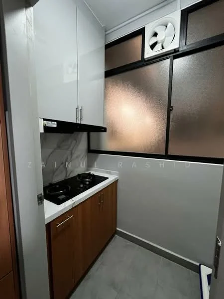 Kitchen features: white upper cabinets, wood lower cabinets, marble backsplash, double-burner gas hob, stainless-steel range hood, grey tile flooring, window with frosted glass, exhaust fan; style: modern.
