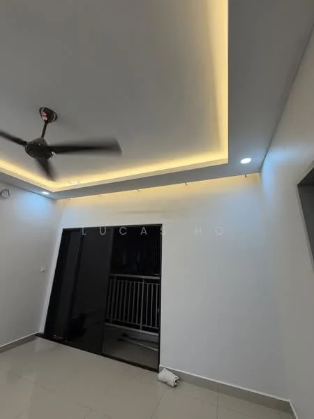 Room features: white painted walls, ceiling with recessed lighting, 5-blade ceiling fan, sliding glass door, glossy floor tiles, balcony view, LED downlights; style: modern.