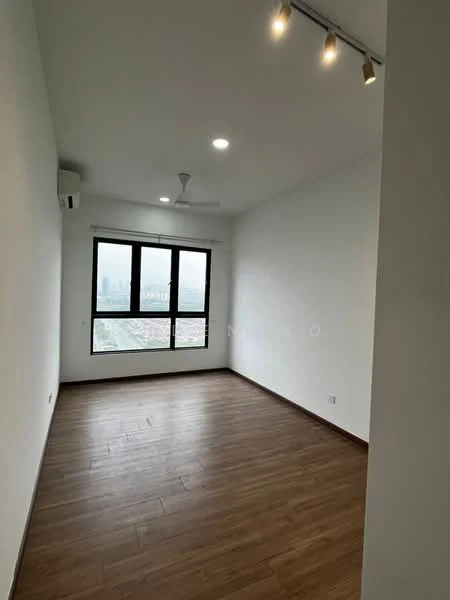 Room features: light wood laminate flooring, white painted walls, recessed LED downlights, 1 wall-mounted split AC, 5-blade ceiling fan, floor-to-ceiling windows, city view, no visible furniture; style: modern; view: city.