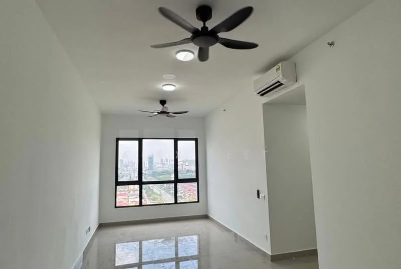 Room features: white painted walls, polished tile flooring, 2 ceiling fans, 2 recessed downlights, floor-to-ceiling windows, city view, wall-mounted split AC; style: modern; view: city.