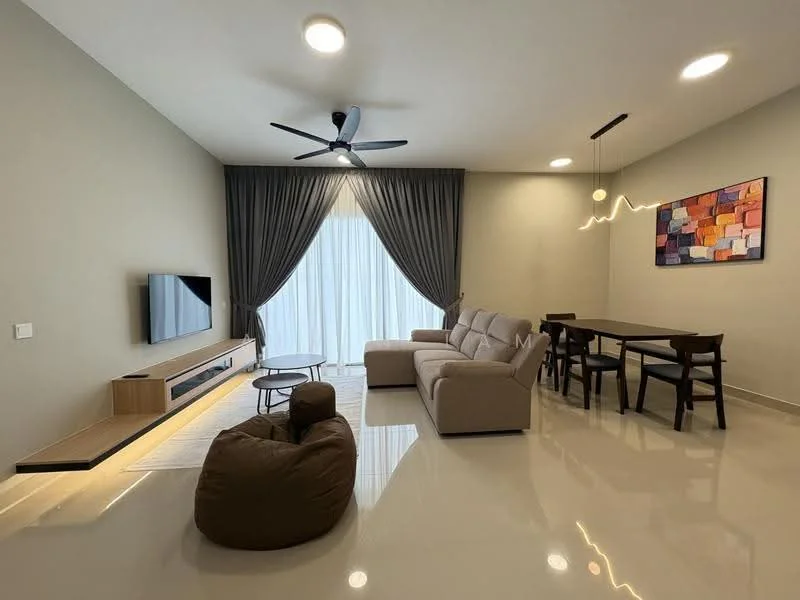 Living features: 3-seater fabric sofa in beige, coffee table, wall-mounted TV, TV console, area rug, 5-blade ceiling fan with light, recessed downlights, floor-to-ceiling windows with sheer curtains, decorative wall art, dining table with 4 chairs, bean bag chair, light-colored walls, glossy tile flooring; style: modern.