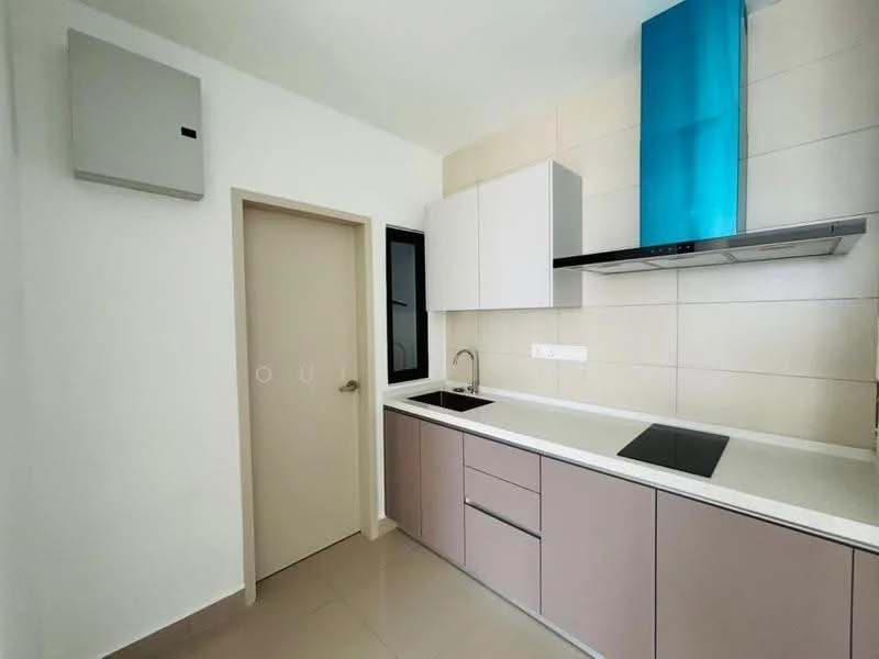 Kitchen features: white painted walls, light grey cabinetry, marble countertop, single-bowl stainless-steel sink, chrome pull-down faucet, built-in induction hob, built-in range hood, wall-mounted split AC, tile flooring, recessed downlights; style: modern.