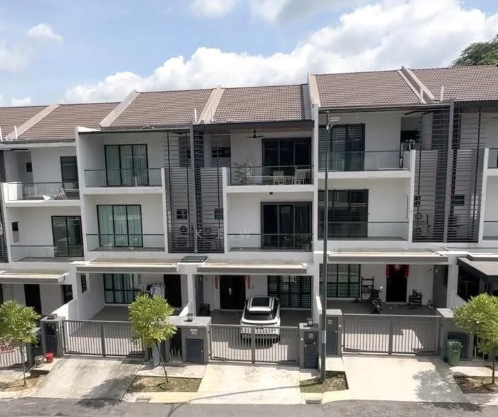 Exterior type: linked terrace house; features: white painted facade, grey horizontal louvre screens, flat roof, two-storey, balconies with glass railings, manicured lawn in front, driveway with interlocking pavers, car porch, surrounded by greenery, modern architectural style; style: modern.