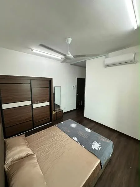 Bedroom features: queen-size bed with beige bedding, wooden wardrobe with sliding doors, mirror on wardrobe, wooden bedside table, ceiling fan, wall-mounted split AC unit, dark wood flooring, white painted walls, window with no visible treatment; style: modern.