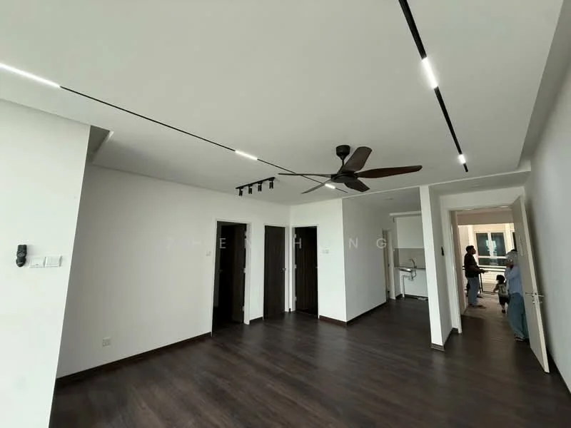 Living features: wooden flooring, white painted walls, 5-blade ceiling fan with light, recessed LED downlights, track lighting, open layout, two doors leading to other rooms, large windows for natural light; style: modern.