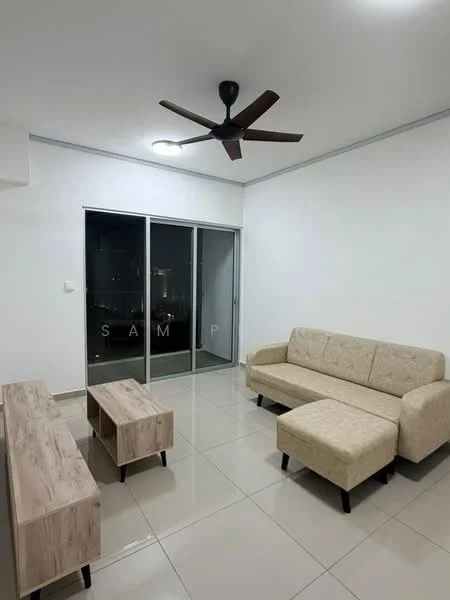 Living features: 3-seater fabric sofa in beige, 2 coffee tables in light wood, floor-to-ceiling sliding glass door, white painted walls, glossy tile flooring, ceiling fan with 5 blades, recessed ceiling lights; style: modern; view: city.