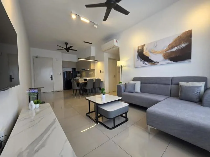 Living features: grey fabric sectional sofa, coffee table with black metal frame, wall-mounted TV, white painted walls, recessed downlights, 2-blade ceiling fan, large floor tiles, decorative wall art, plant in ceramic pot, dining area with 4 chairs, open layout to kitchen; style: modern.