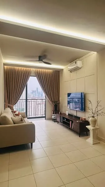 Living features: 3-seater fabric sofa in beige, wall-mounted TV, TV console in dark wood, floor-to-ceiling windows, sheer curtains, recessed LED downlights, ceiling fan, air conditioning unit, tile flooring in light color, decorative plant in ceramic pot, decorative vase, neutral painted walls; style: modern; view: city.