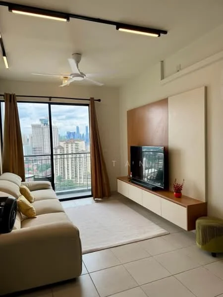 Living features: 3-seater fabric sofa in cream, floor-to-ceiling windows, city skyline view, wall-mounted TV, TV console with storage, light-colored area rug, ceiling fan with light, curtains in brown, decorative plant, recessed lighting; style: modern.