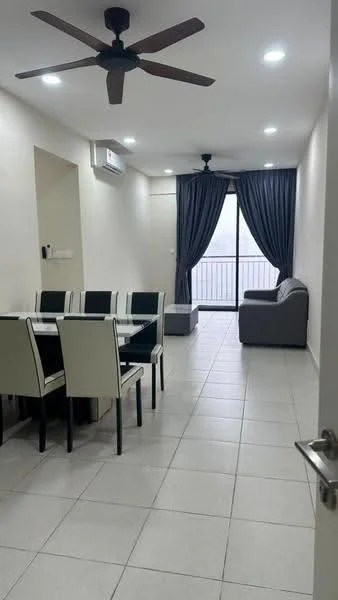 Living features: 3-blade ceiling fan, recessed LED downlights, floor-to-ceiling sliding glass door, grey curtains, light-coloured walls, white tiled flooring, sofa in grey fabric, dining table with 6 chairs, coffee table, air conditioning unit; style: modern; view: city.