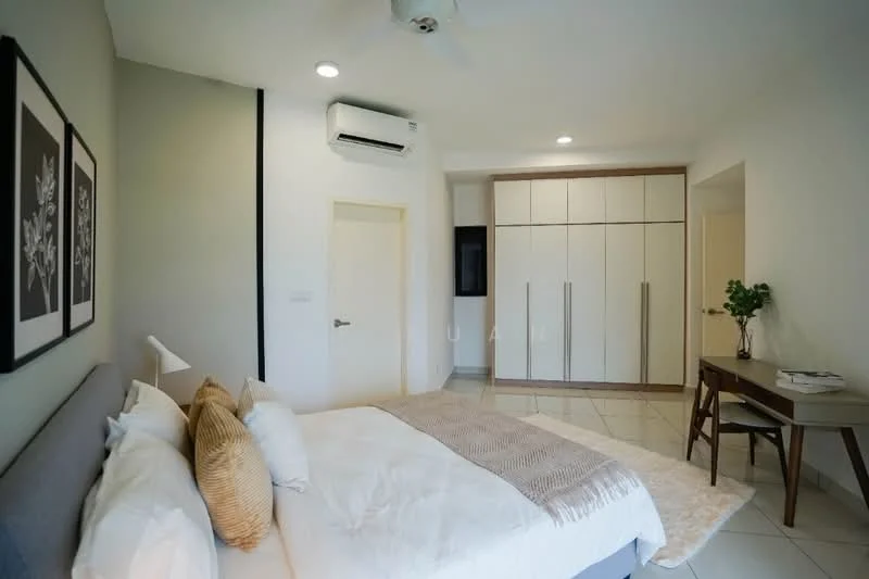 Residensi Sateria, Bandar Tasik Selatan