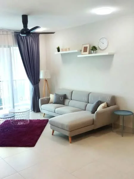 Living features: 3-seater fabric sofa in light grey, chaise lounge, area rug in burgundy, floor-to-ceiling windows, sheer curtains, ceiling fan with light, wall-mounted clock, floating shelf with decorative items, side table with metal base, decorative floor lamp; style: modern.