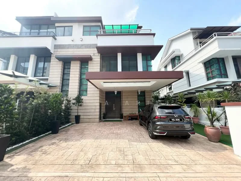 Exterior type: semi-detached house; features: white painted facade, glass windows, flat roof, manicured lawn, potted plants, stone-paved driveway, car porch with awning, balcony on upper floor, modern architectural design; style: modern.