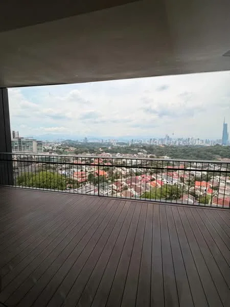 Room features: wooden flooring, floor-to-ceiling windows, balcony with railing, city skyline view, open space, covered ceiling, modern design; style: modern; view: city.