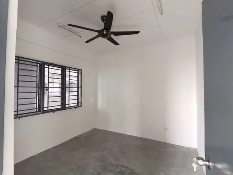 Rimba 2, Seksyen 16, Shah Alam — view 2 of 5 in Pangsapuri Rimba 2 (Ken Rimba) — for Rent