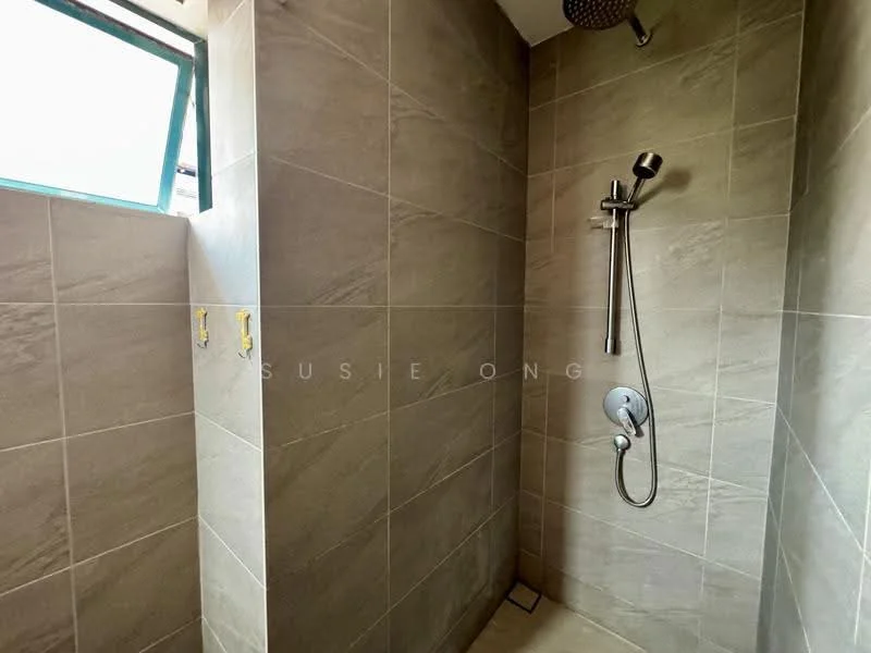 Bathroom features: walk-in shower with glass enclosure, rain shower head, handheld shower, chrome basin mixer, grey tile cladding on walls, light-colored tile flooring, window for natural light, shower niche; style: modern.