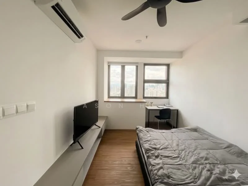 Bedroom features: queen-size bed, grey bedding, wooden flooring, wall-mounted TV, 1 wall-mounted split AC, ceiling fan, 2 windows with city view, desk with chair, shelf unit, white painted walls; style: modern; view: city.