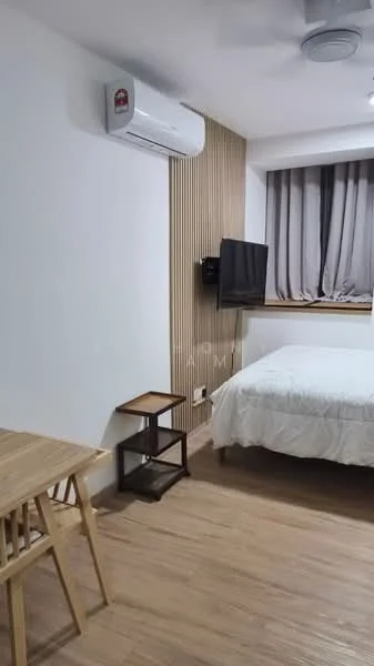 Bedroom features: wooden flooring, white painted walls, wood panel accent wall, 1 wall-mounted split AC, ceiling fan, queen-size bed with white bedding, wall-mounted TV, curtains, small wooden side table, wooden dining table with chairs; style: modern.