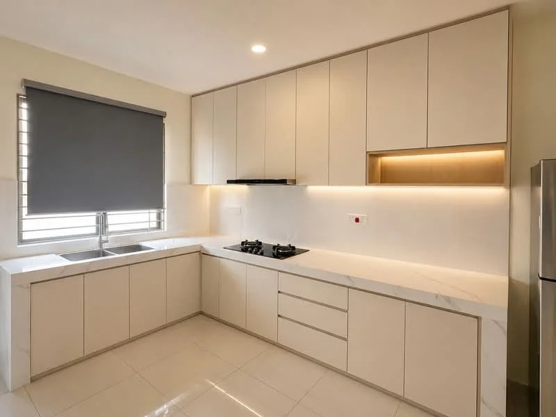 Kitchen features: white cabinetry with flat-panel design, marble countertop, double-bowl stainless-steel sink, chrome pull-down faucet, built-in gas hob, exhaust hood, white tiled backsplash, recessed LED downlights, sliding window with grey roller blinds, cream-colored walls, glossy ceramic tile flooring; style: modern.