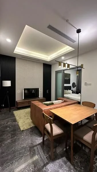 Living features: marble flooring, tray ceiling with recessed lighting, wall-mounted TV, wooden TV console, brown leather sofa, wooden dining table, 4 wooden dining chairs, green area rug, glass sliding door, black accent wall, decorative pendant light; style: modern.