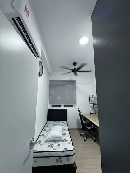 Room features: single bed, black bed frame, desk with chair, wall-mounted clock, wall-mounted split AC, ceiling fan, light fixture, window with roller blinds, wooden flooring, white painted walls; style: modern.