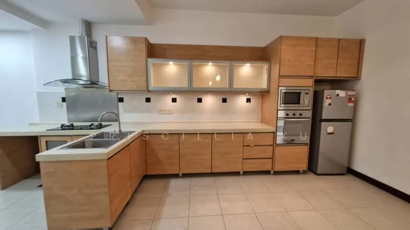 Kitchen features: L-shaped kitchen layout, light wood cabinetry, stainless-steel sink, chrome pull-down faucet, built-in oven, freestanding fridge, ceramic tile flooring, white backsplash, exhaust hood, countertop with overhang, under-cabinet lighting, multiple storage drawers; style: modern.
