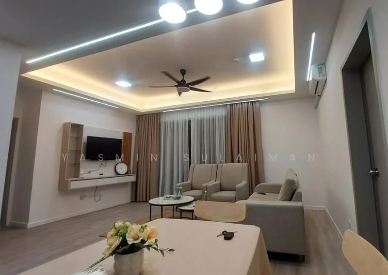 Living features: 5-blade ceiling fan with light, recessed downlights, wall-mounted TV, light wood flooring, cream painted walls, floor-to-ceiling windows with sheer curtains, two beige armchairs, coffee table, decorative vase with flowers, TV console, curtains in beige, sofa, decorative wall panel, air conditioning unit; style: modern.