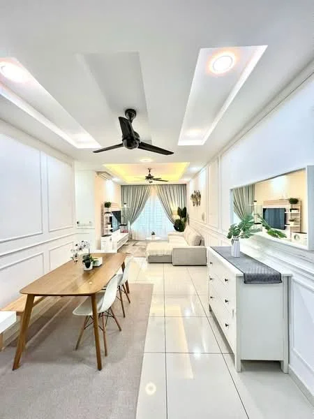 Living features: white painted walls with crown moulding, tray ceiling with recessed lighting, 5-blade ceiling fan with light, large windows with sheer curtains, light grey sofa, wooden coffee table, TV console with wall-mounted TV, area rug with neutral tones, decorative wall mirror, indoor plants in ceramic pots, dining table with wooden legs and white chairs, white sideboard, polished tile flooring; style: modern.