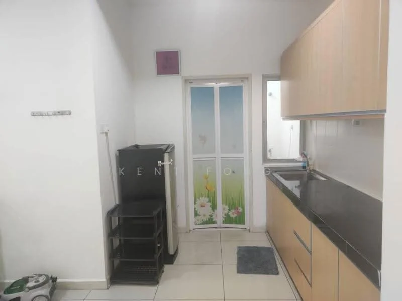 Kitchen features: black granite countertop, light wood cabinetry, stainless-steel fridge, built-in sink, single-bowl stainless-steel sink, chrome faucet, white tiled backsplash, ceramic tile flooring, window with frosted glass, door with floral design, vacuum cleaner, open shelving; style: modern.