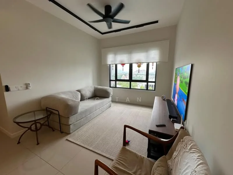 Living features: 3-seater fabric sofa in light grey, round glass coffee table, wall-mounted TV, wooden TV console, area rug with neutral color, ceiling fan, large windows with sheer blinds, light-colored painted walls, tile flooring; style: modern; view: city.