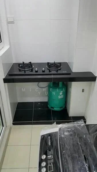 Kitchen features: black countertop, white tiled walls, black and white floor tiles, 2-burner gas hob, green gas cylinder, wall-mounted faucet, open shelving, window for natural light; style: modern.