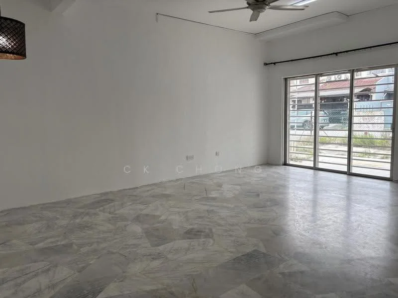 Living features: white painted walls, marble flooring, 5-blade ceiling fan, sliding glass door, floor-to-ceiling windows, natural light from windows, open layout, no visible furniture; style: modern; view: garden.