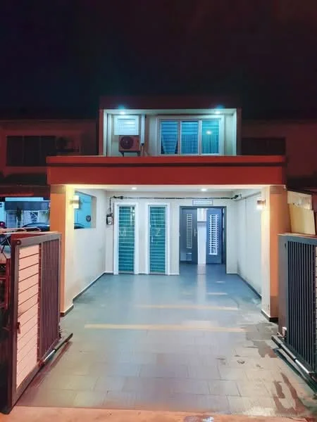 Exterior type: linked terrace house; features: two-storey building, flat roof, white painted facade, glass sliding doors, security gate, outdoor lighting, paved driveway, air conditioning unit on wall, intercom panel at entrance, manicured landscaping, gated entry; style: modern.