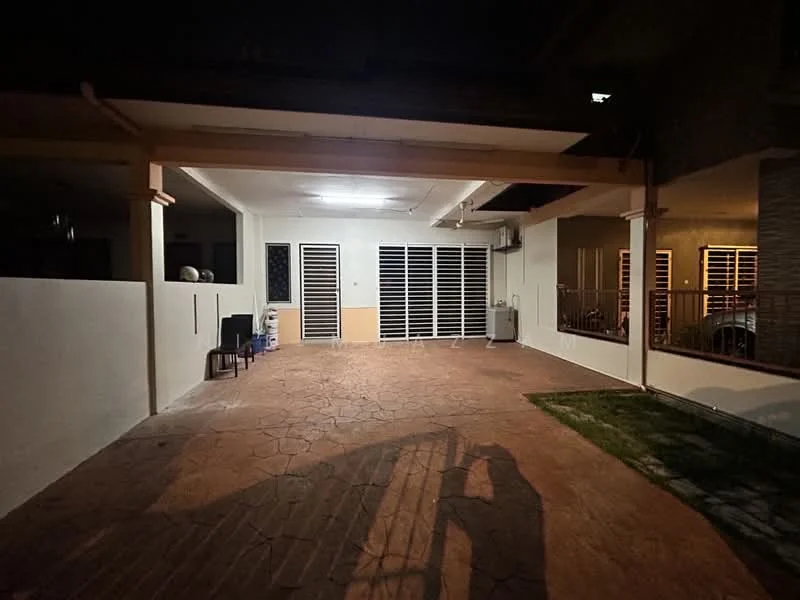 Exterior type: car porch; features: paved flooring, covered car porch, white painted walls, security grilles, outdoor lighting, grass area, adjacent wall with windows; style: modern.