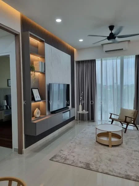 Living features: light grey walls, white ceiling, 5-blade ceiling fan with light, recessed downlights, wall-mounted TV, wooden TV console, decorative wall paneling, large windows with sheer curtains, area rug with geometric pattern, wooden armchair, round coffee table, sofa, decorative plants; style: modern; view: garden.