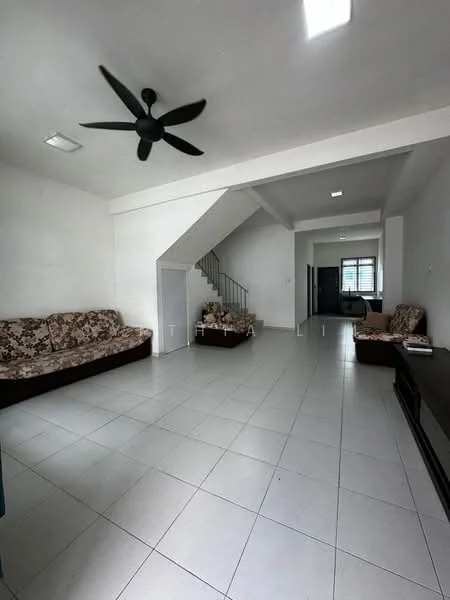 Living features: white painted walls, tile flooring, 5-blade ceiling fan, sofa with floral pattern, 2-seater sofa, coffee table, TV console, staircase, window with natural light, recessed lighting; style: modern.