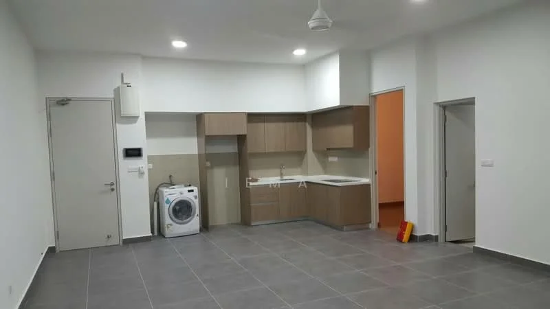 Kitchen features: white painted walls, grey floor tiles, laminate cabinetry in light brown, single-bowl stainless-steel sink, chrome pull-down faucet, built-in kitchen countertop, front-load washing machine, recessed downlights, ceiling fan; style: modern. Laundry features: front-load washing machine.
