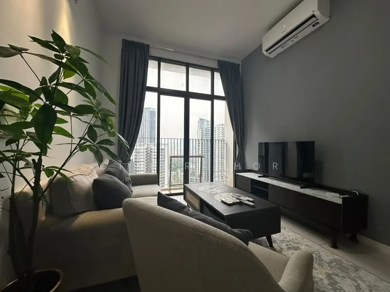 Living features: floor-to-ceiling windows, grey accent wall, light grey fabric sofa, 2-seater grey sofa, coffee table, TV console, wall-mounted TV, area rug with geometric pattern, indoor plant, curtains, air conditioning unit, decorative wall art; style: modern; view: city.